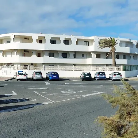 Ocean Breeze Seafront Condo *